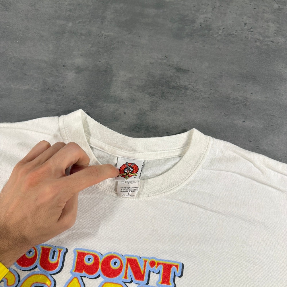 Vintage Looney Tunes T-Shirt Unisex L You Don't Scare Me White Halloween EUC - Picture 3 of 7